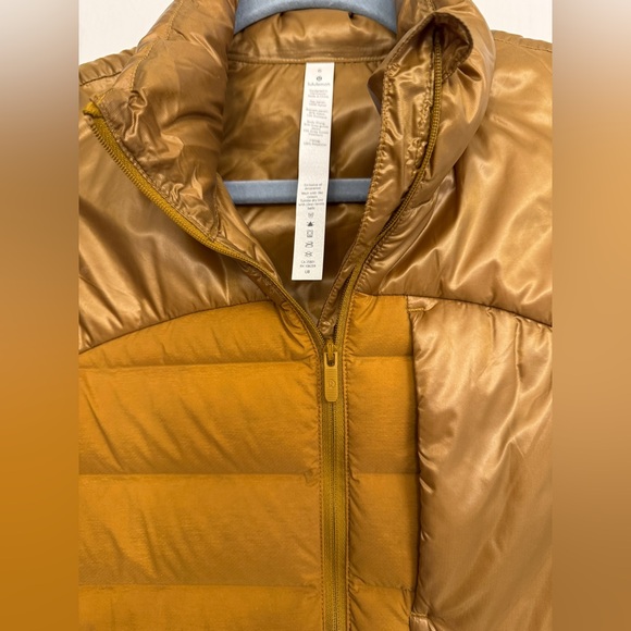 Lululemon Navigation Stretch Down Vest 6 - Picture 6 of 7